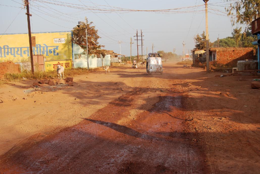 Das „normale“ Indien: 95 Prozent der Wegstrecke bestand aus solchen Straßen